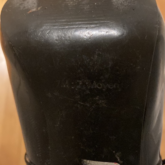 Guess by Marciano vintage black patent leather Mary Janes Size 7 - Picture 9 of 10